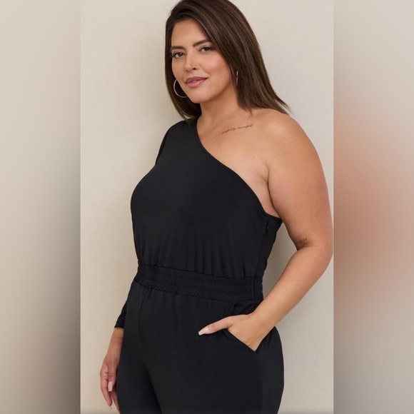 TORRID Black Studio Knit One Shoulder Jumpsuit Elastic Waist Pockets Tor… - Picture 3 of 13